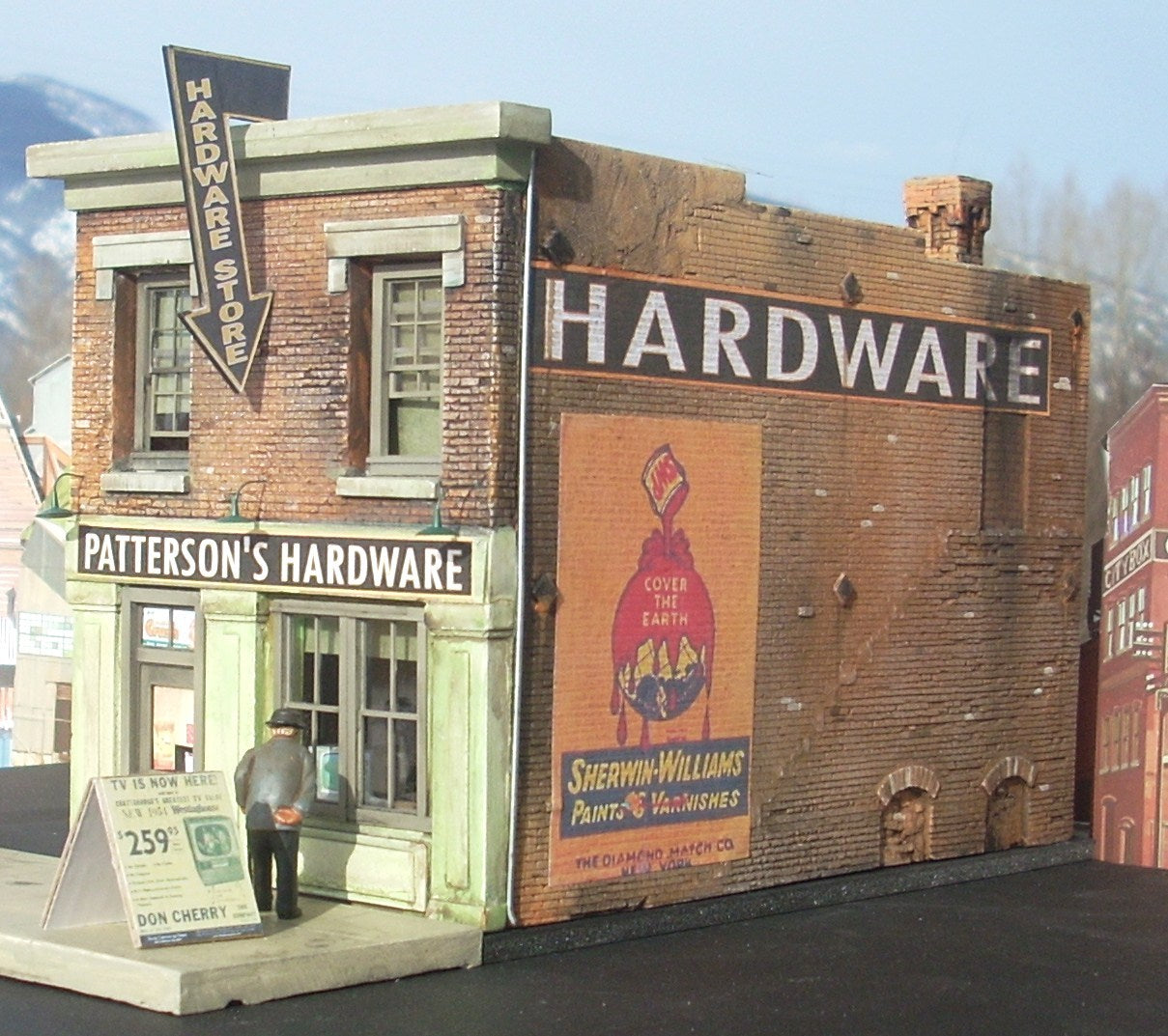 PATTERSON HARDWARE - DD2011