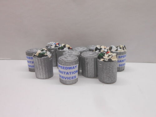 1/32 12 Unpainted Trash Cans + Signs - SD08